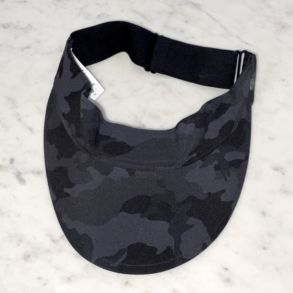Lululemon Women’s Fast Paced Camo Visor